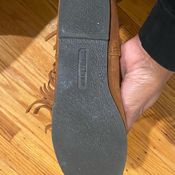 MINNETONKA 3 layer fringe boot - Picture 4 of 7